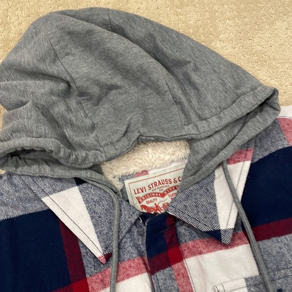 Levi’s Flannel Jacket - Picture 3 of 8